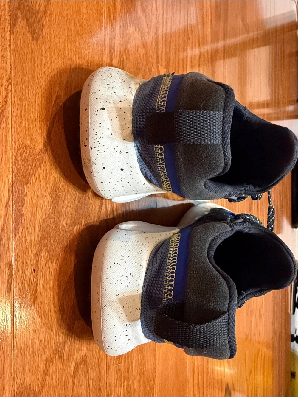 Nike Black and Blue Knit Running Sneakers